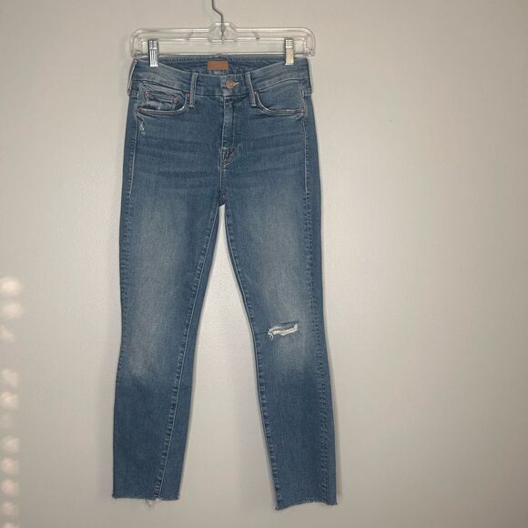 MOTHER Looker Ankle Fray Jeans in Love Gun - Picture 2 of 3